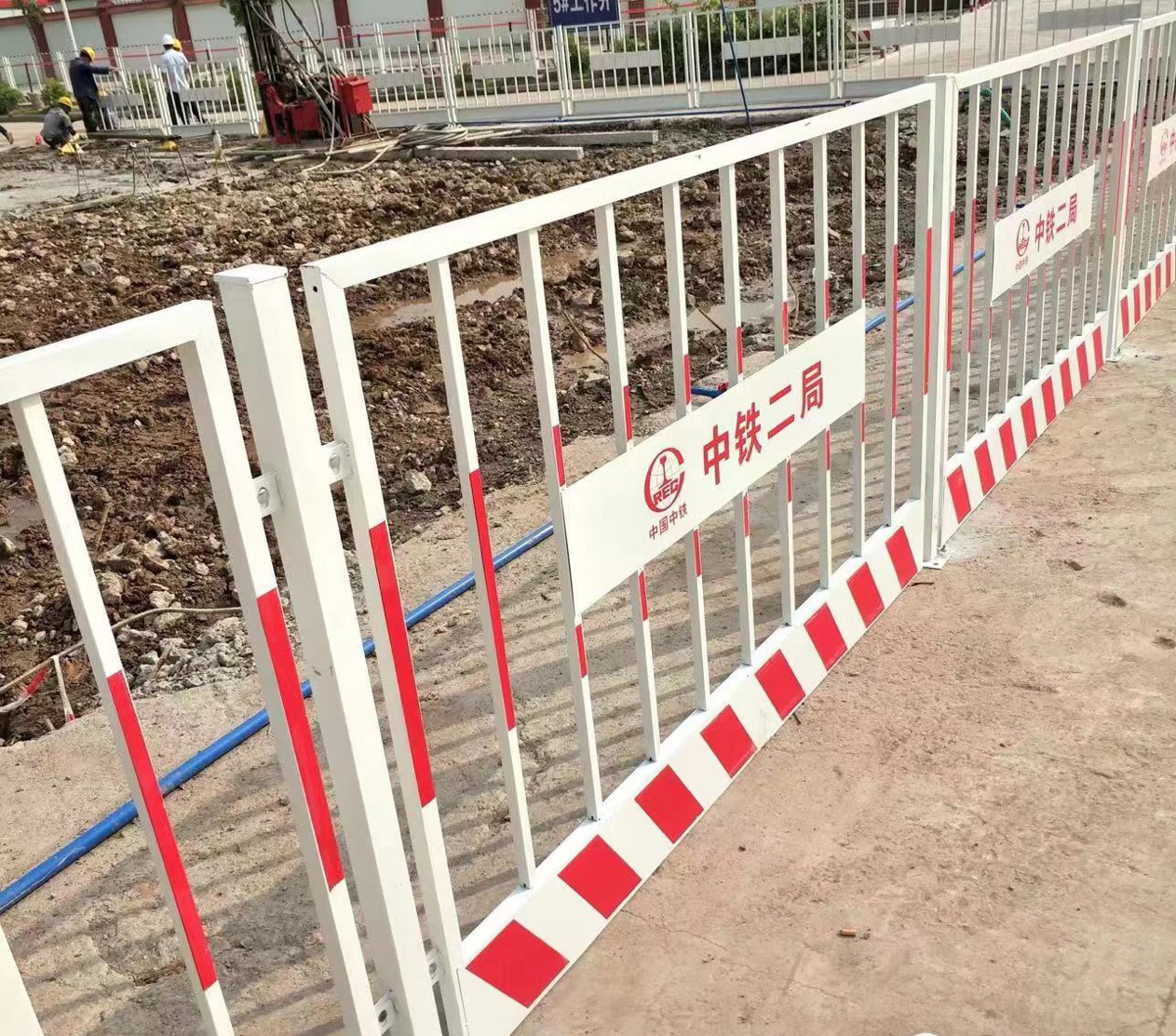 大量现货临边基坑防护栏工地安全警示印字护栏围档人行道路隔离栅