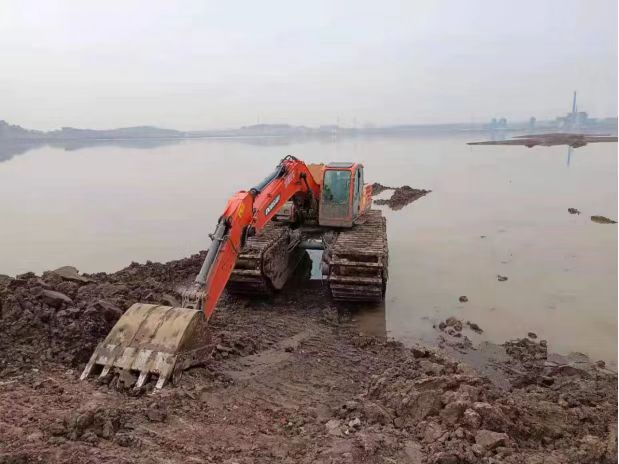 湘潭湿地水上两用挖掘机租赁