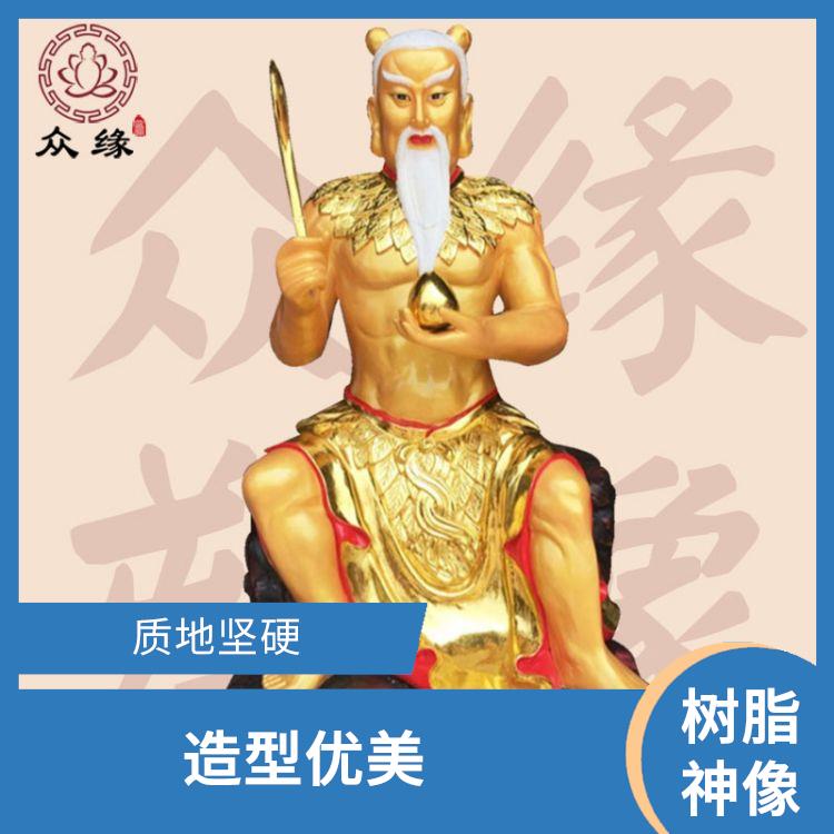 福建贴金三皇爷神像 外观精美 需要经过多道工序制作