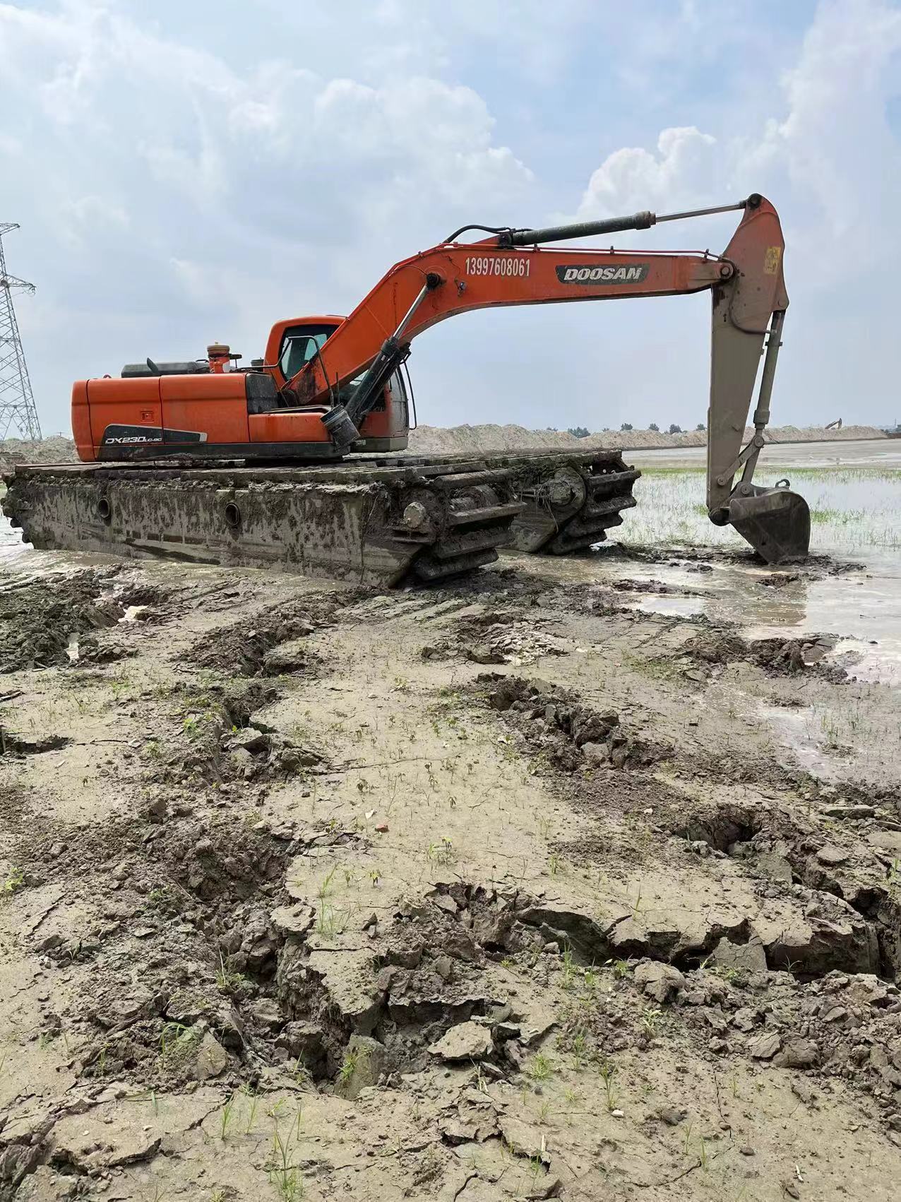 绵阳湿地水挖机清淤