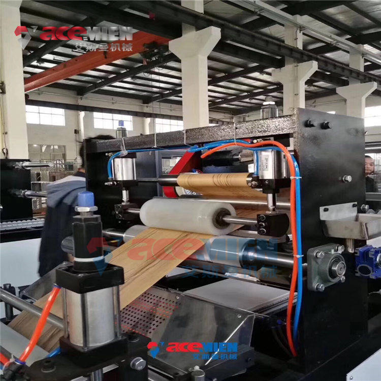木塑板材生产机器厂家 艾成机械 节约时间