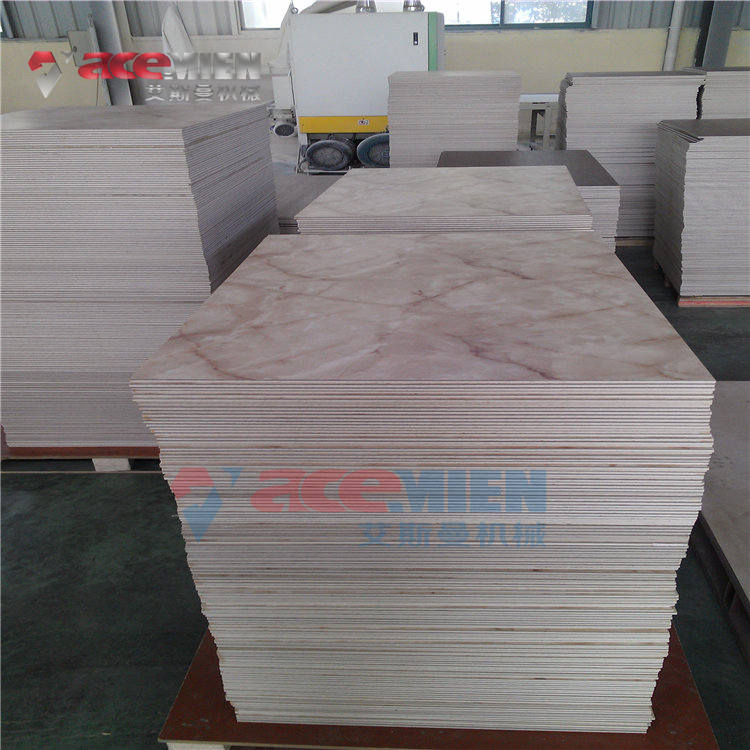 WPC木塑地板生产设备 艾成机械 操作更简便