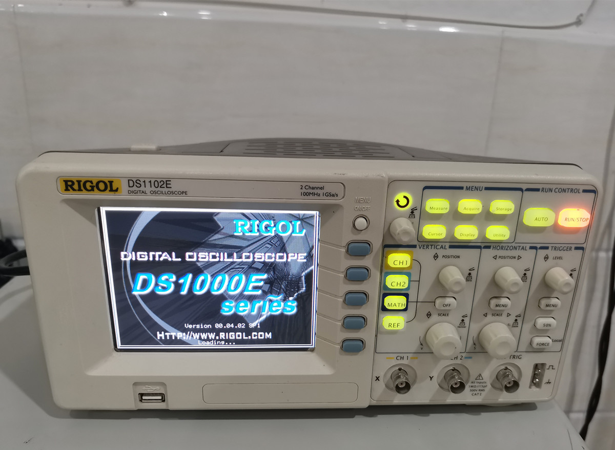 二手RIGOL普源DS1102E 100M双通道数字示波器