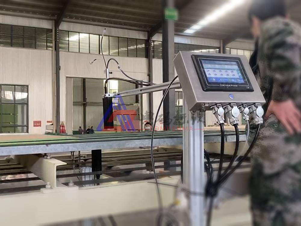 石膏板喷码机 建材打码机 挤塑板流水线智能自动打印机