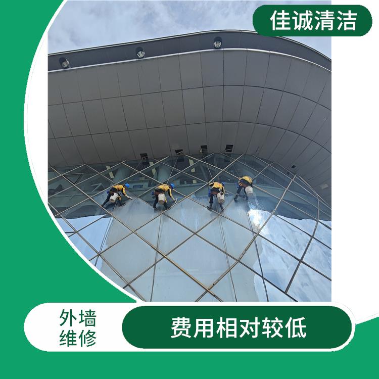 怀柔区建筑物外墙打胶 费用相对较低 工作人员掌握安全操作技能