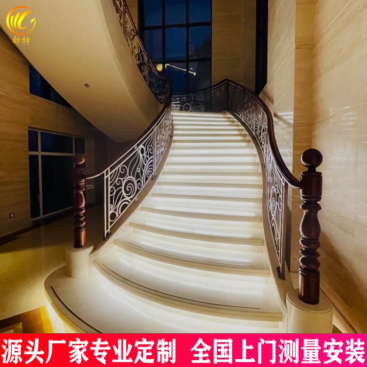 拉丝红古铜护栏 古典别墅铜艺弧形楼梯图片 上海
