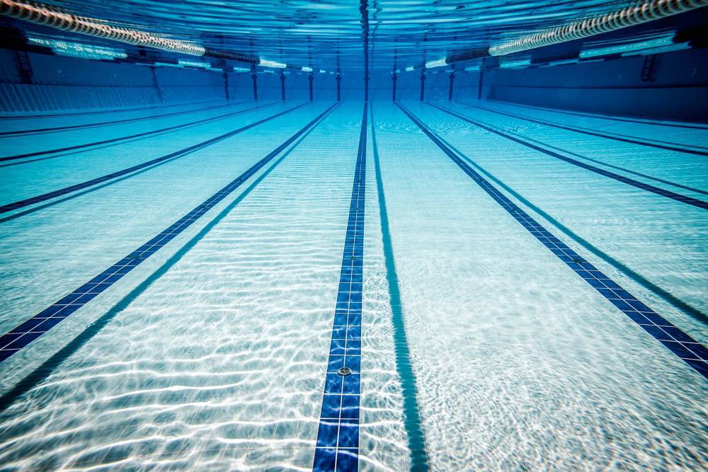 泳池使用水处理设备的重要性