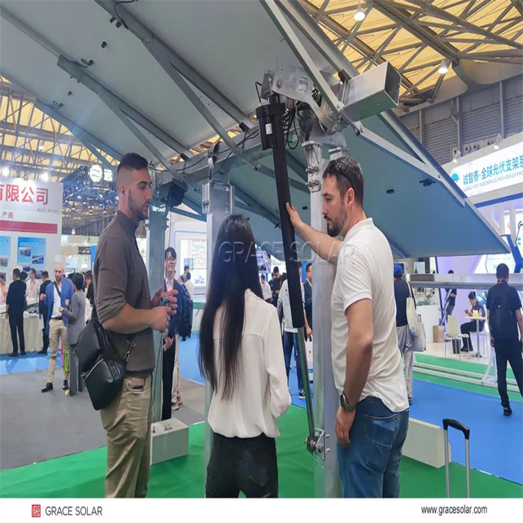 SNEC上海光伏展2024 协助海内外参展商全面展示产品 收集前沿市场信息