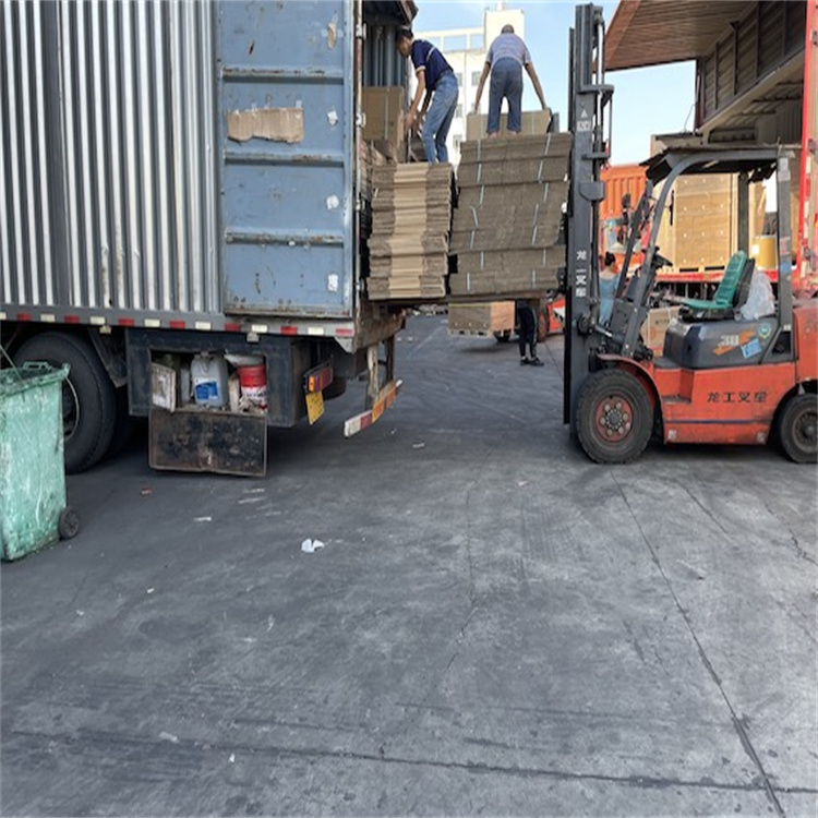 武汉企事业单位包车运输公司 提高运输效率 零担货物上门取货