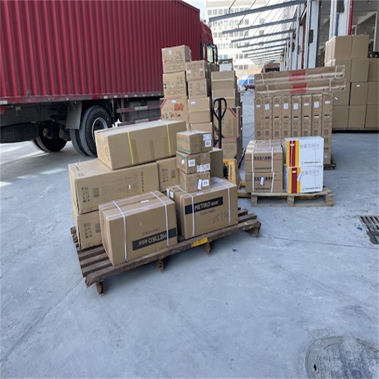 武汉企事业单位包车运输公司 提高运输效率 零担货物上门取货