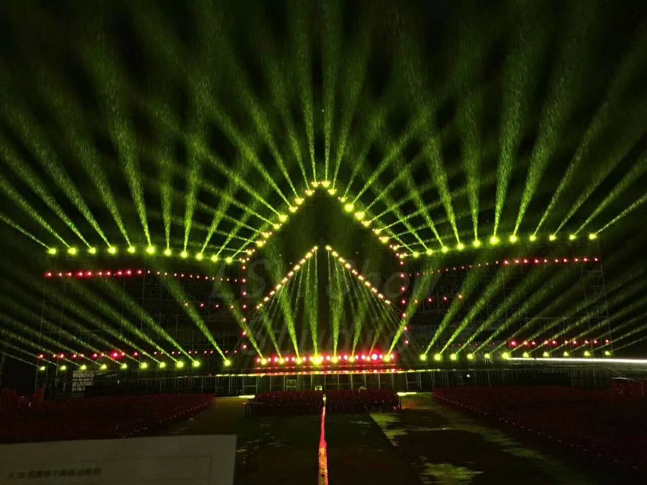 昆明演唱会雷亚架搭建-LED显示屏租赁公司