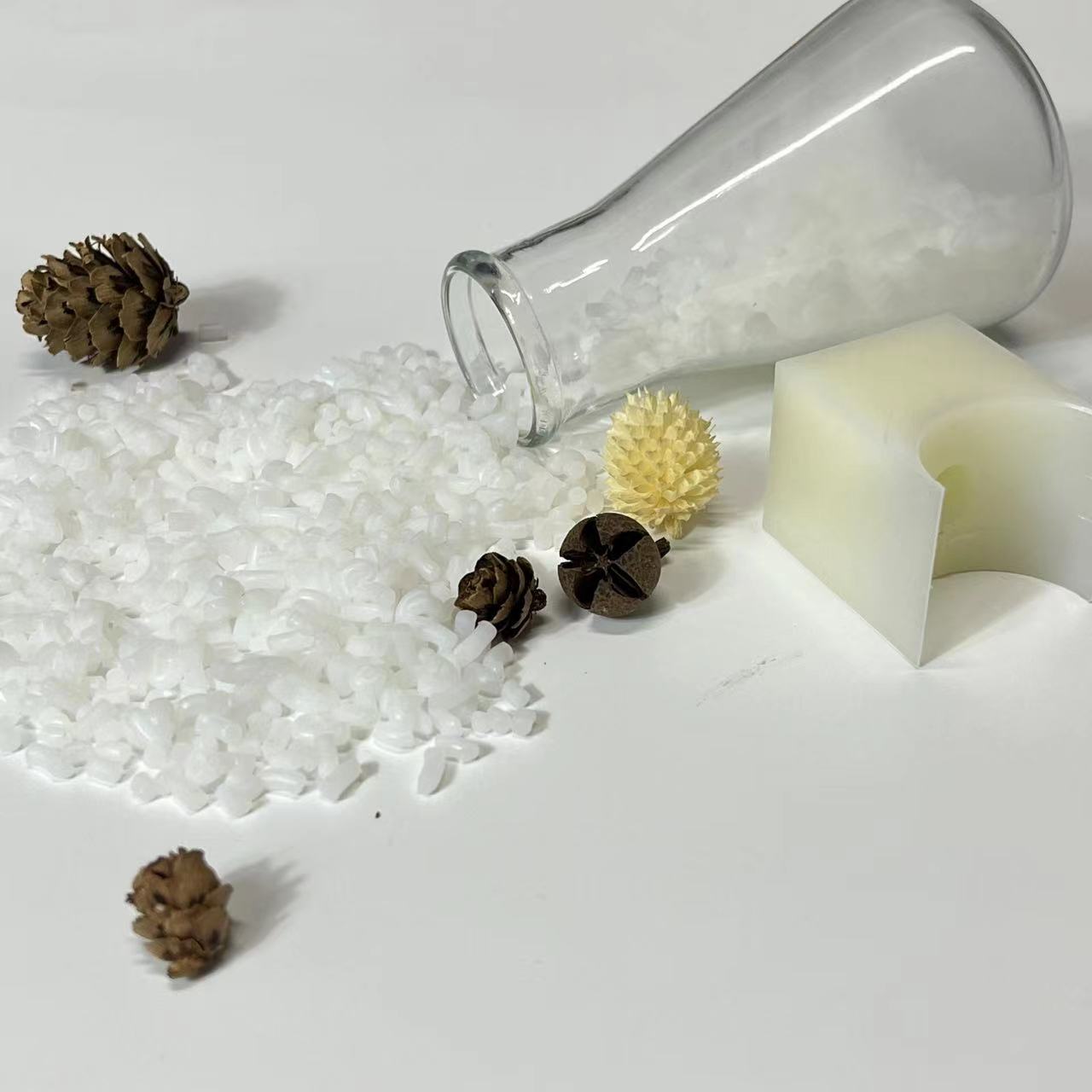 PVDF 制品级 耐磨性较优 可进行注塑加工