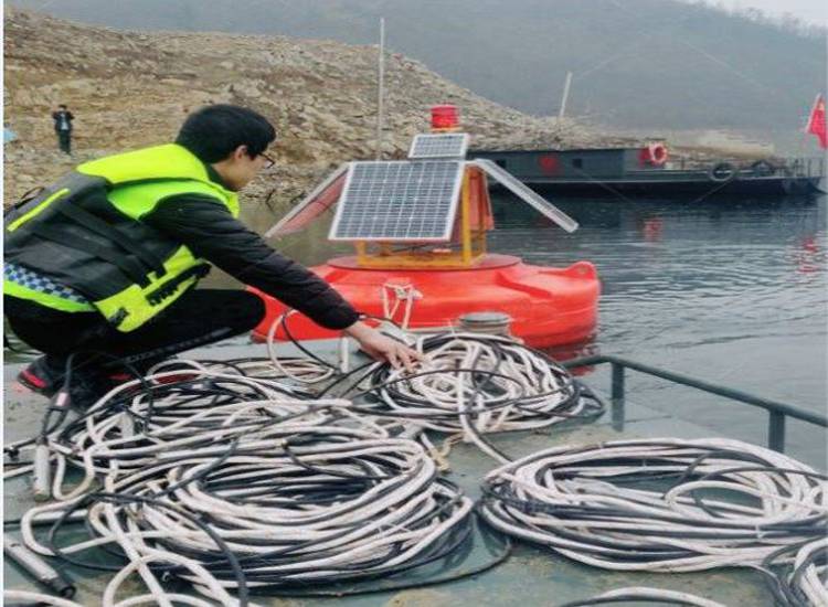 库区垂向多点测温系统_海洋温度测量装置_湖泊温度无线监测系统