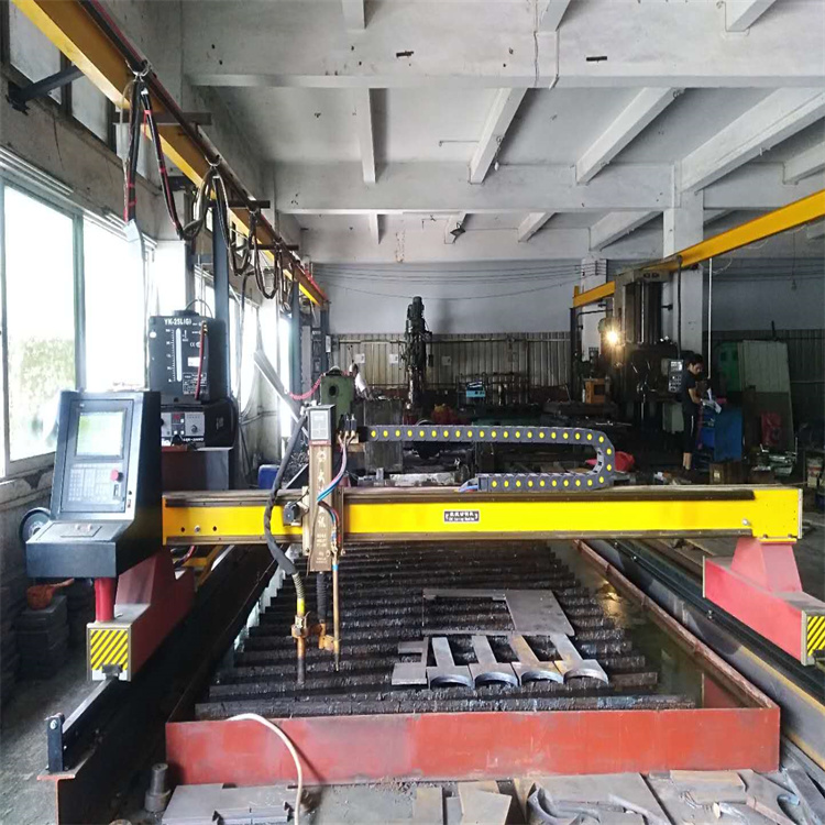 广州龙门铣加工技术 实现复杂工件的高精度加工