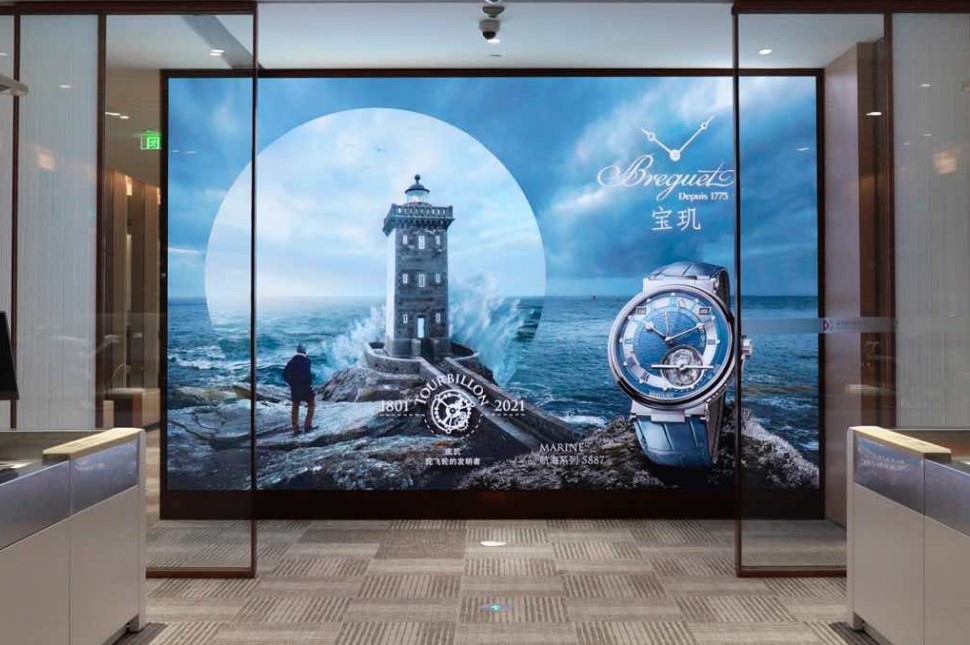 深圳机场广告-机场贵宾厅广告-机场灯箱广告