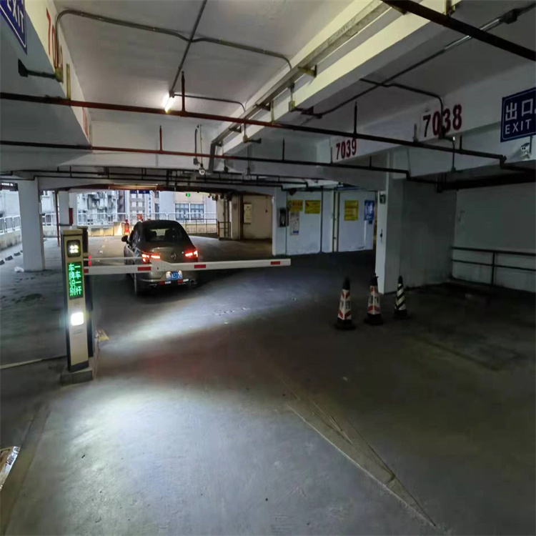 百灵智能(图)-智能停车场设备厂家-广州停车场设备