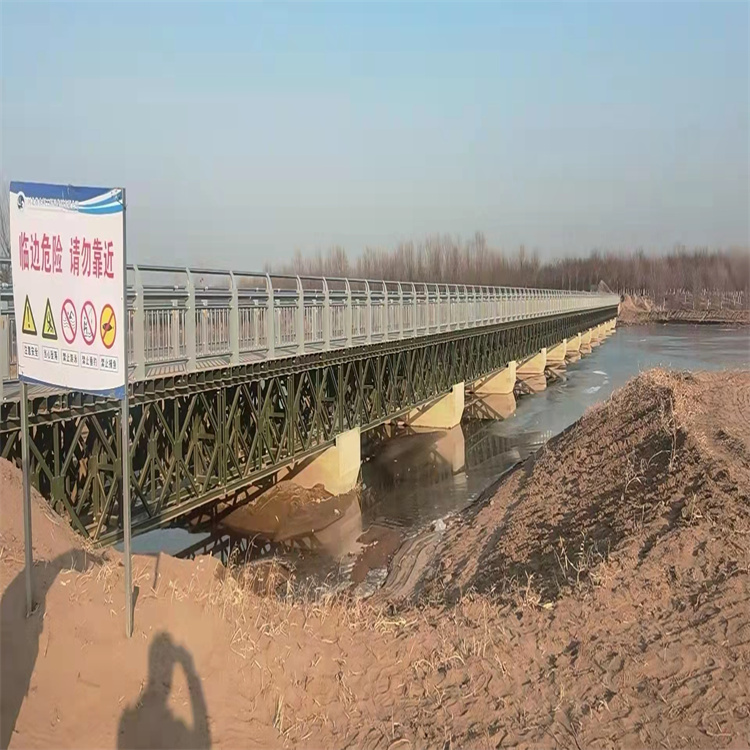 贵州321型上承式钢便桥租赁 可以较为方便地进行操作 具有较强的适应性
