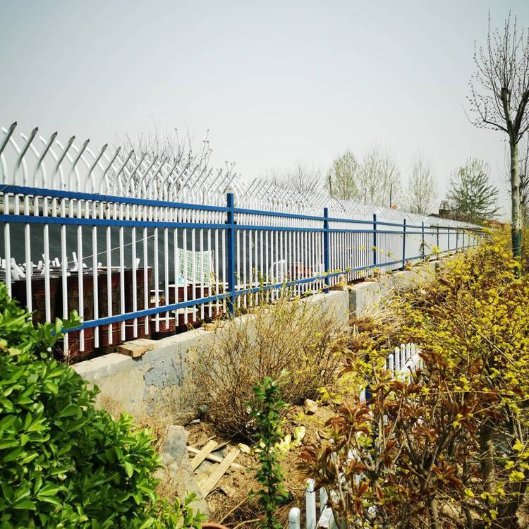 **锌钢护栏 配电箱围栏 双弯头组装锌钢围墙护栏 提供设计方案