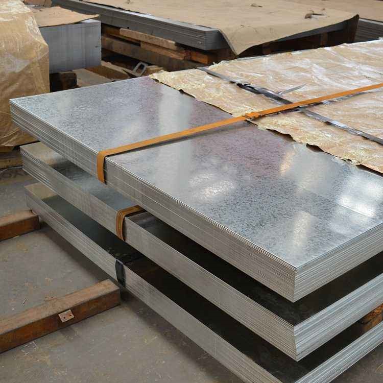今日昆明钢板批发 5.0*1500*6000花纹钢板一平价 耐腐蚀中厚钢板一吨价