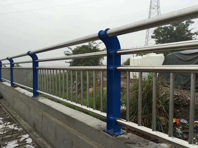 重庆不锈钢复合管护栏