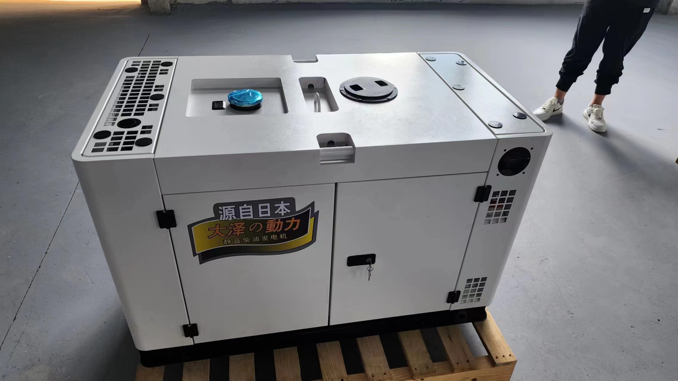 上海欧鲍TO14000ET-R双缸10kw柴油发电机