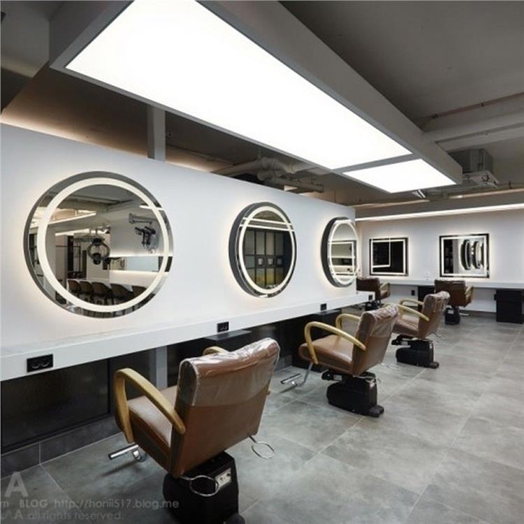 发廊 哈尔滨30平小理发店装修风格公司