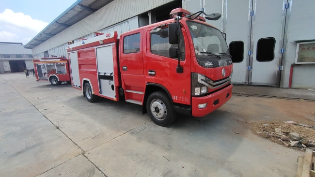 东风5吨水罐消防车,JDF5110GXFSG50/E6型水罐消防车
