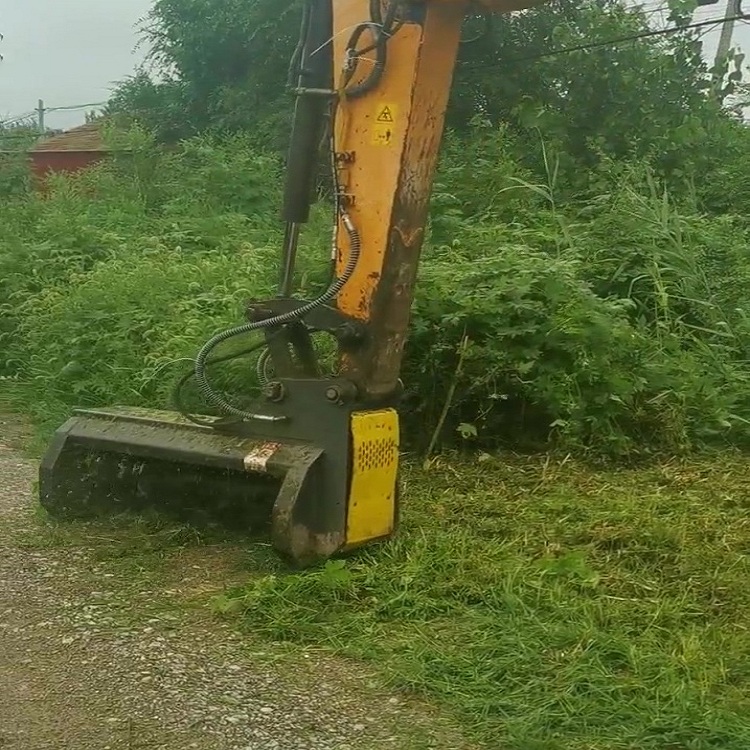 挖掘机打草机