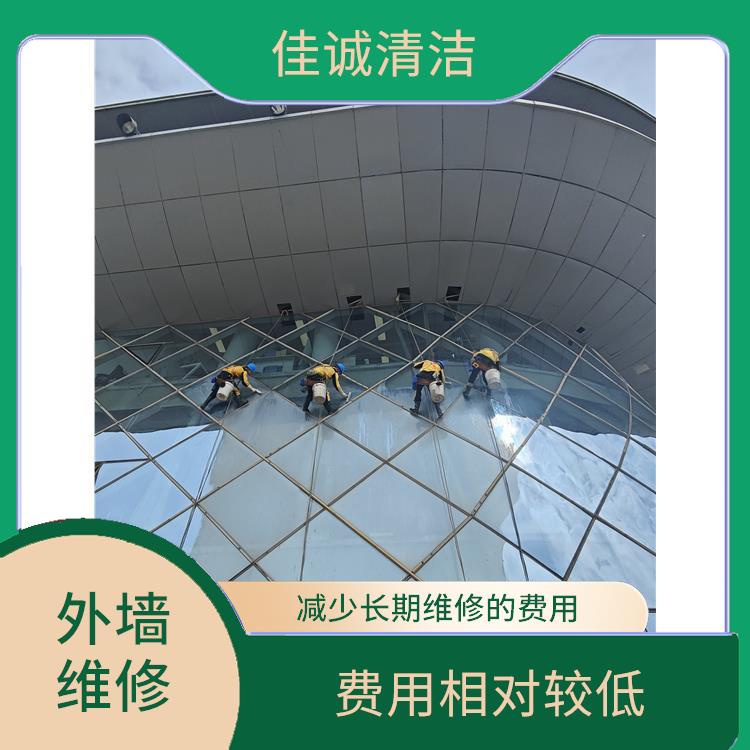 北京建筑物外墙打胶 费用相对较低 拥有多种高空作业设备