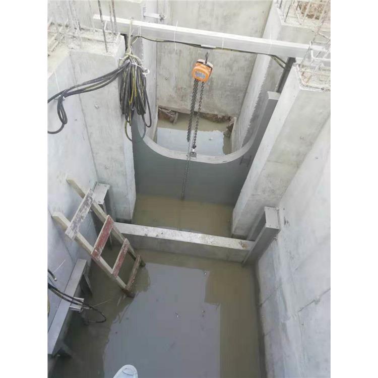 昆明不锈钢液动下开式堰门自动控源截污设备 雨污合流管道自动分流
