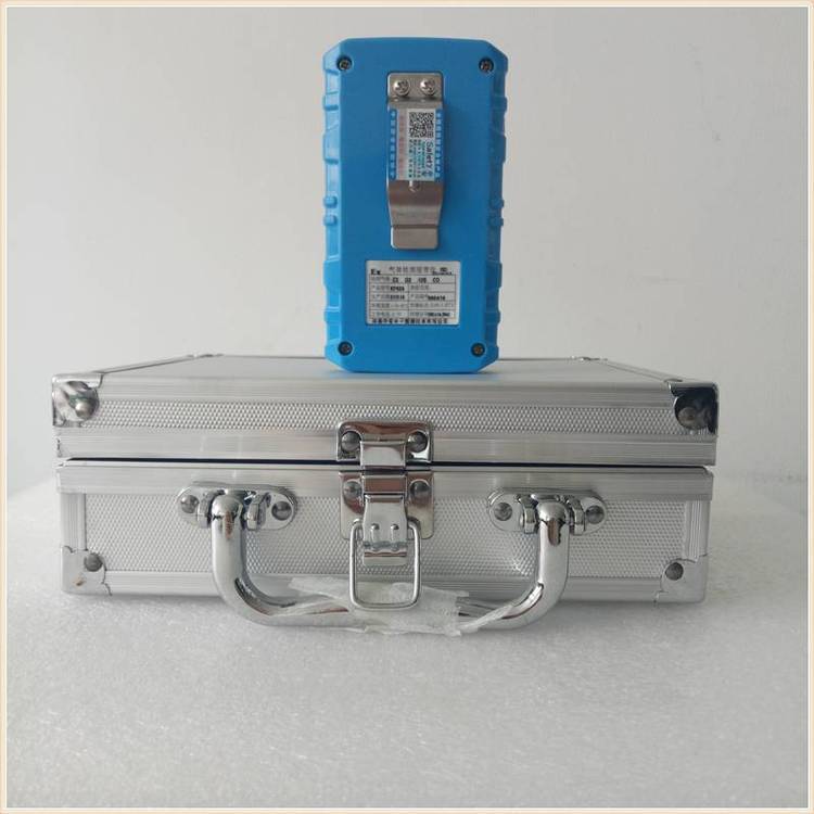 便携式天然气氧气检测仪 KP836标配四合一气体报警仪