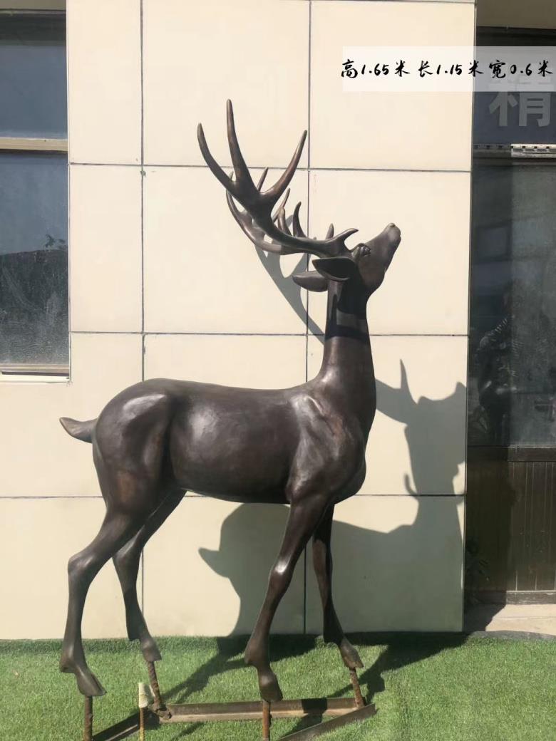 铸铜鹿雕塑现货 鹿雕塑图片