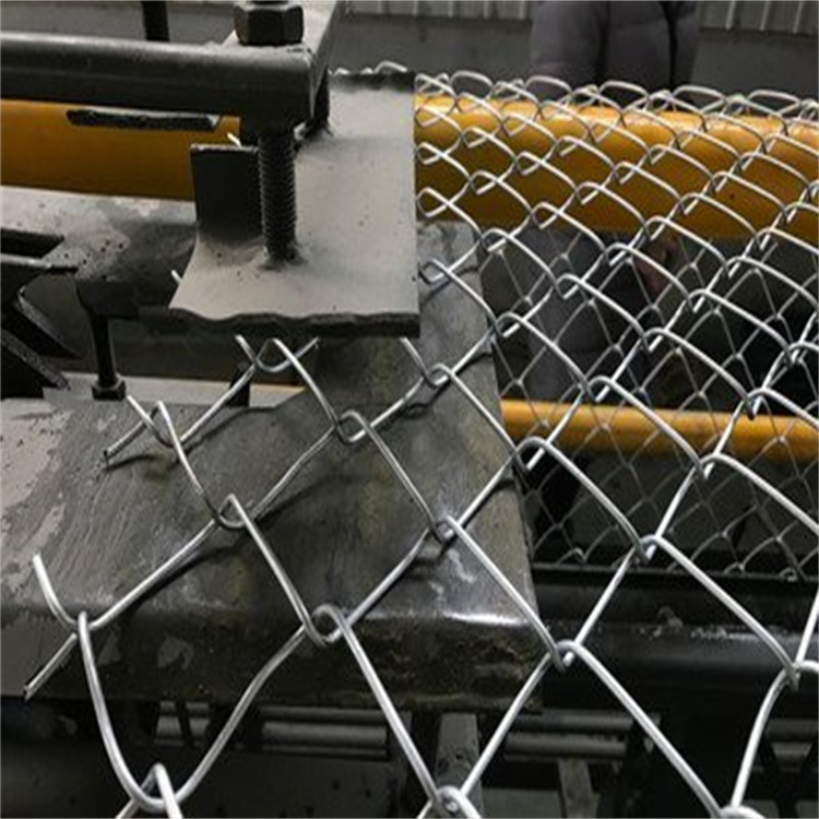 钩编煤矿支架防护网|金属矿铁丝网|体育场围栏