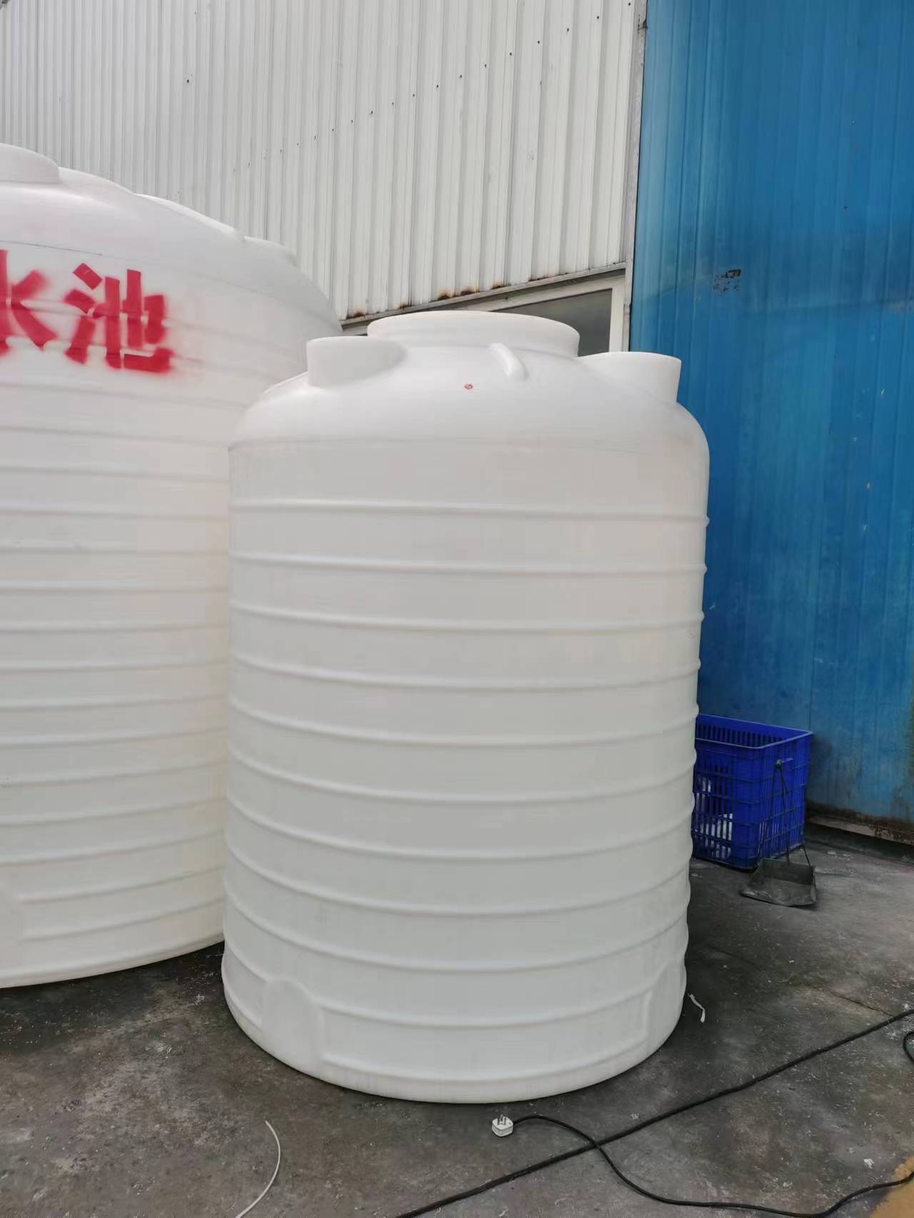 重庆哪里有3吨化工塑料罐生产厂家