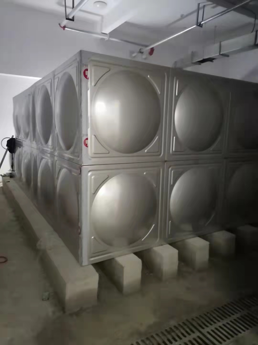 广安组合式玻璃钢水箱生产厂家