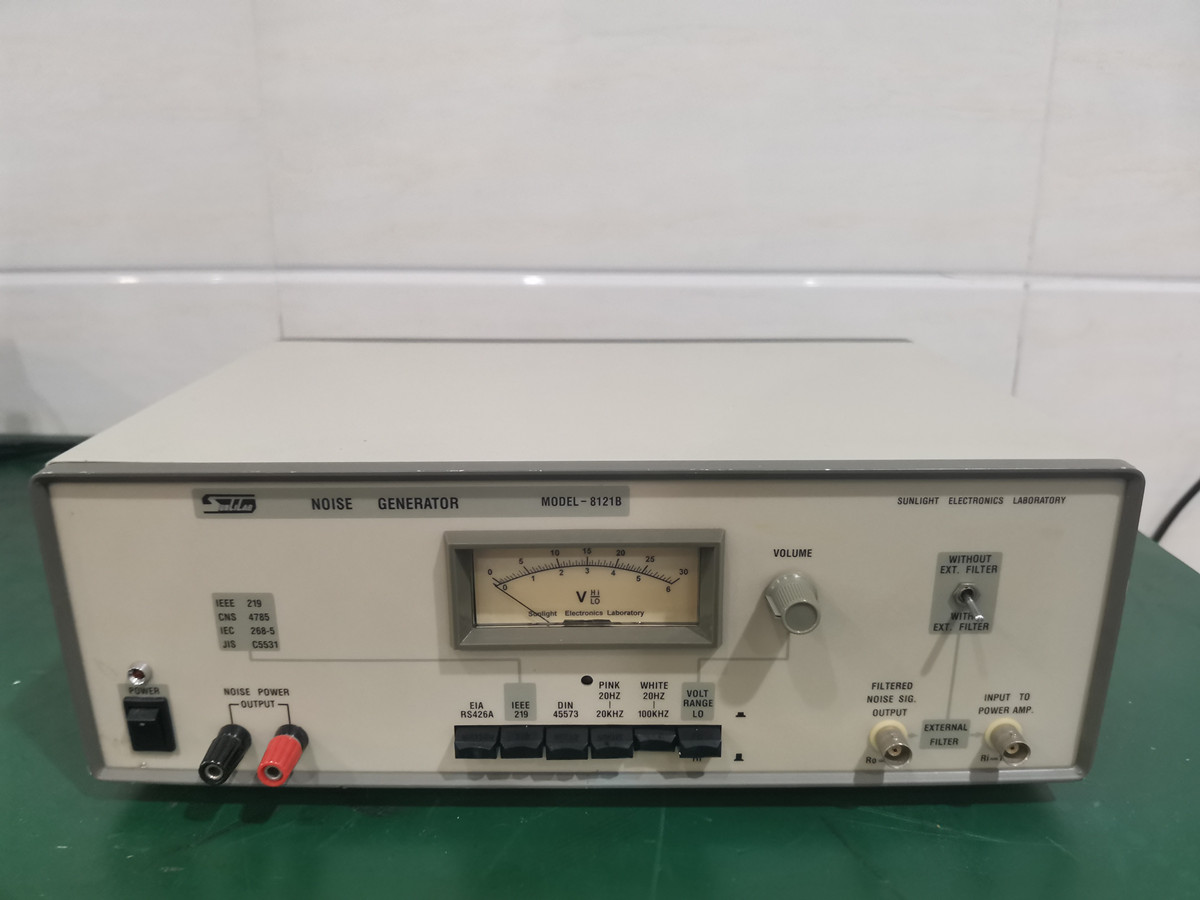 阳光噪音信号发生器 粉红噪音测试仪8121B 8121C