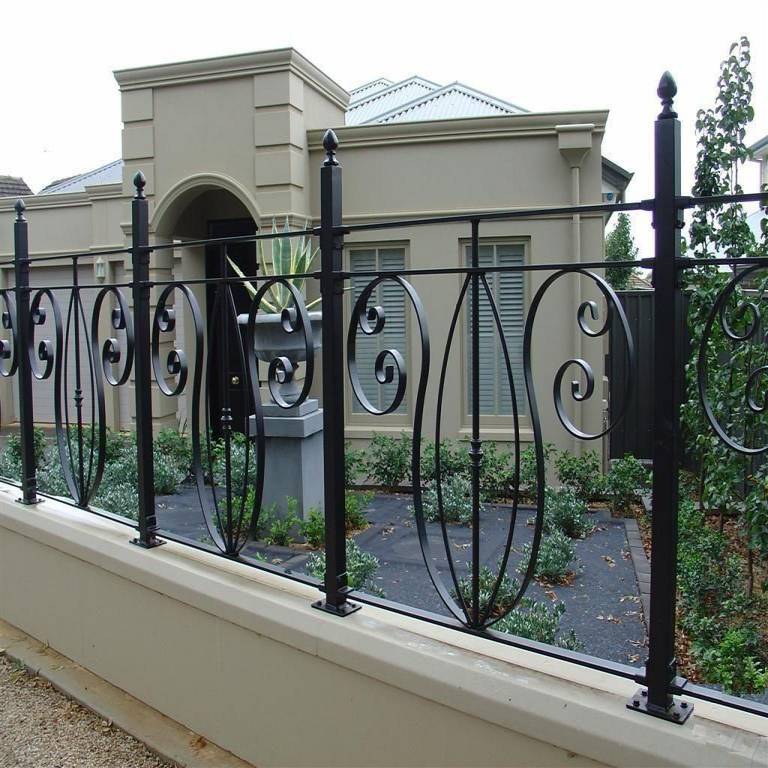 小区护栏、铁艺锌钢、结实牢固、围墙栏栅多种规格