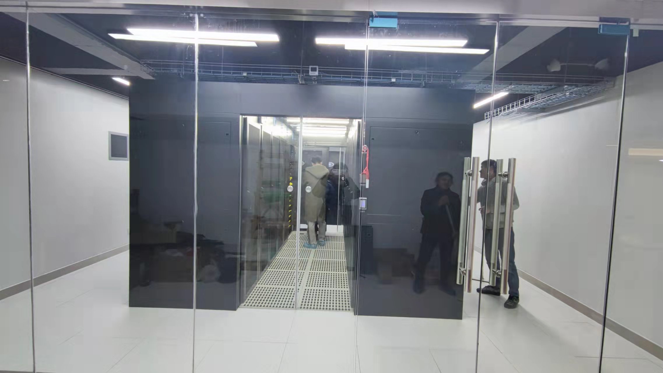 南京机房ups电源安装调试流程