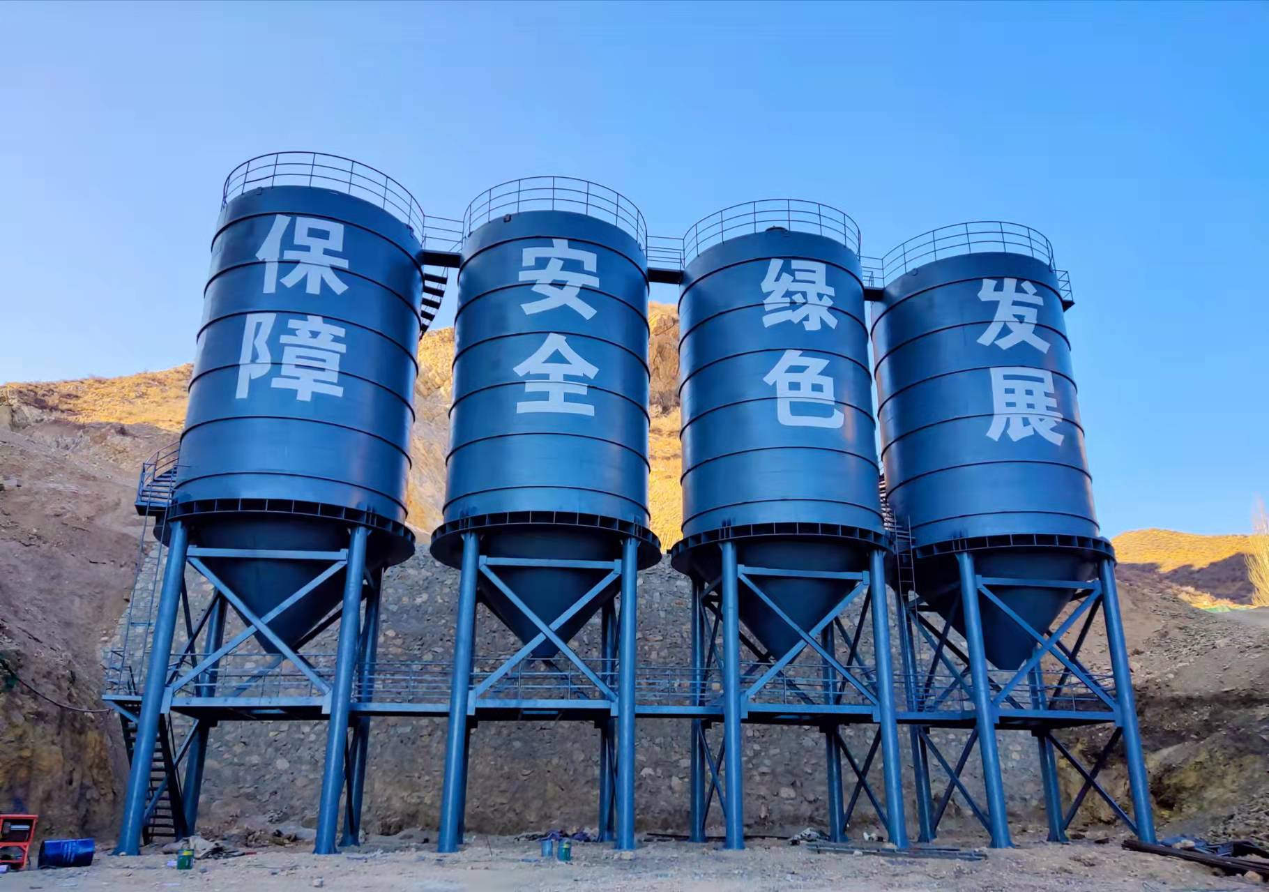 重庆3万吨粉煤灰焊接式储存库用心制造