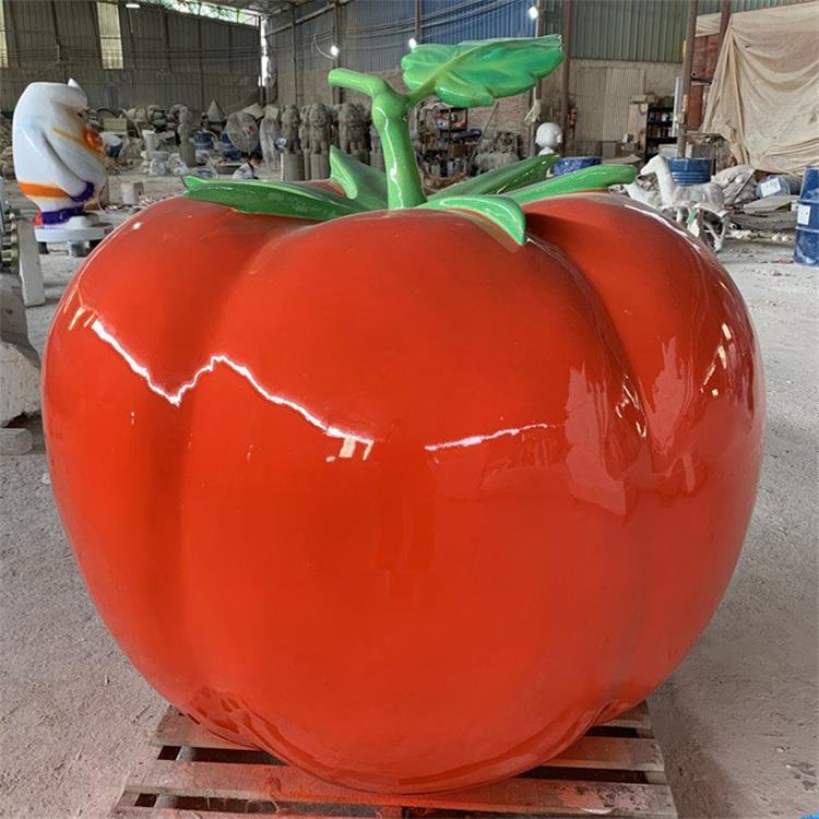 大型番茄雕塑定制，玻璃钢西红柿雕塑，仿真蔬菜雕塑模型