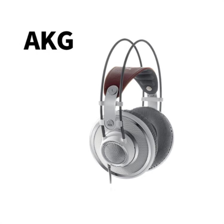被称为大手办的耳机AKG701