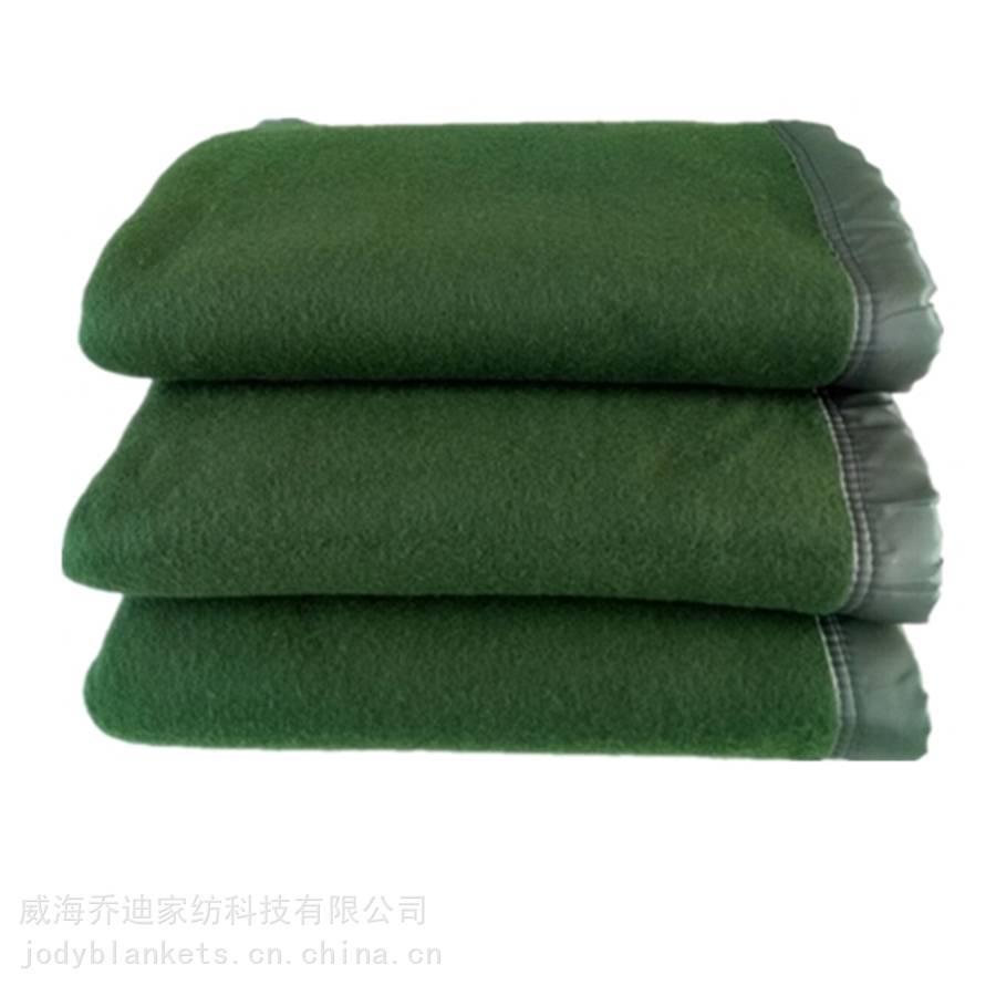 军绿色羊毛毯一毯多用宿舍救灾劳保毛巾毯单人冬季加厚保暖毛毯