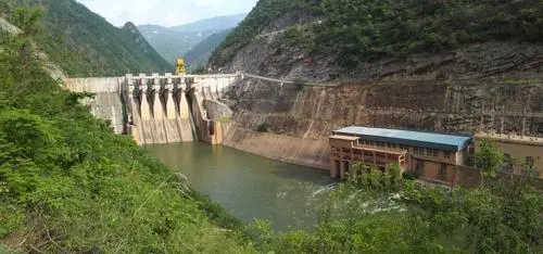 云南省弥勒市雷打滩水电站消力池修补项目