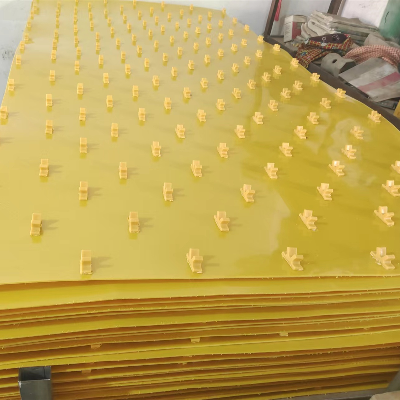 HDPE多点锚固板 一体成型聚乙烯锚固板 管道速格垫 防渗
