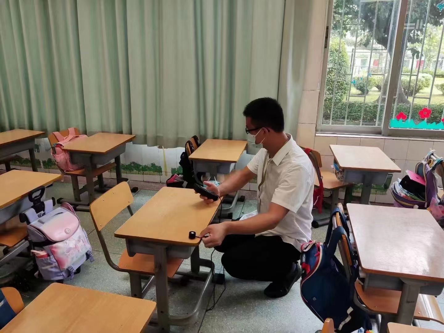 广东中小学教室灯黑板灯现场检测验收报告