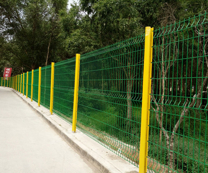 长沙护栏网， 养殖网铁丝网，果园围栏高1米1.2米1.5米1.8米