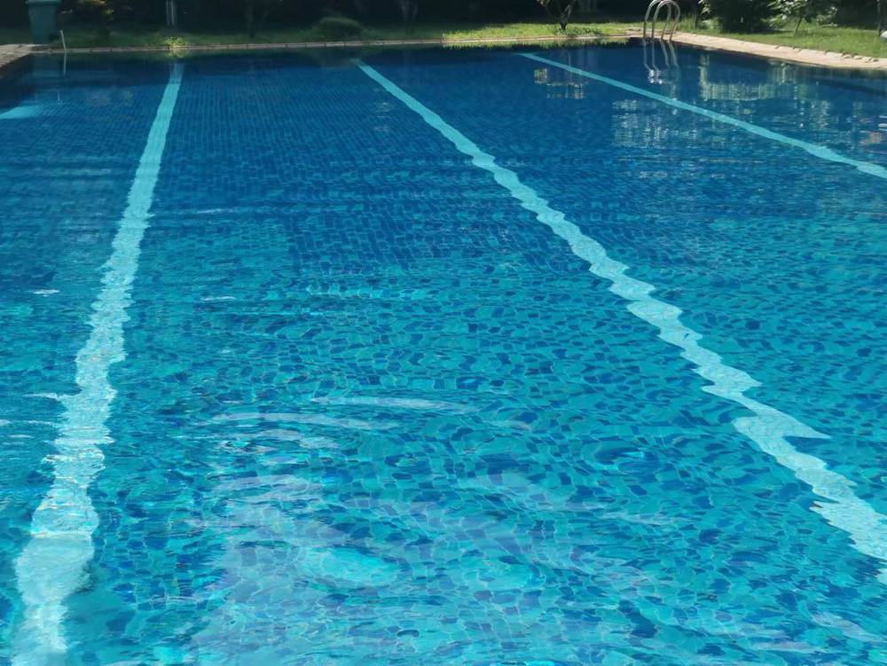 运城空气能采暖设备厂家 泳池清洁消毒设计