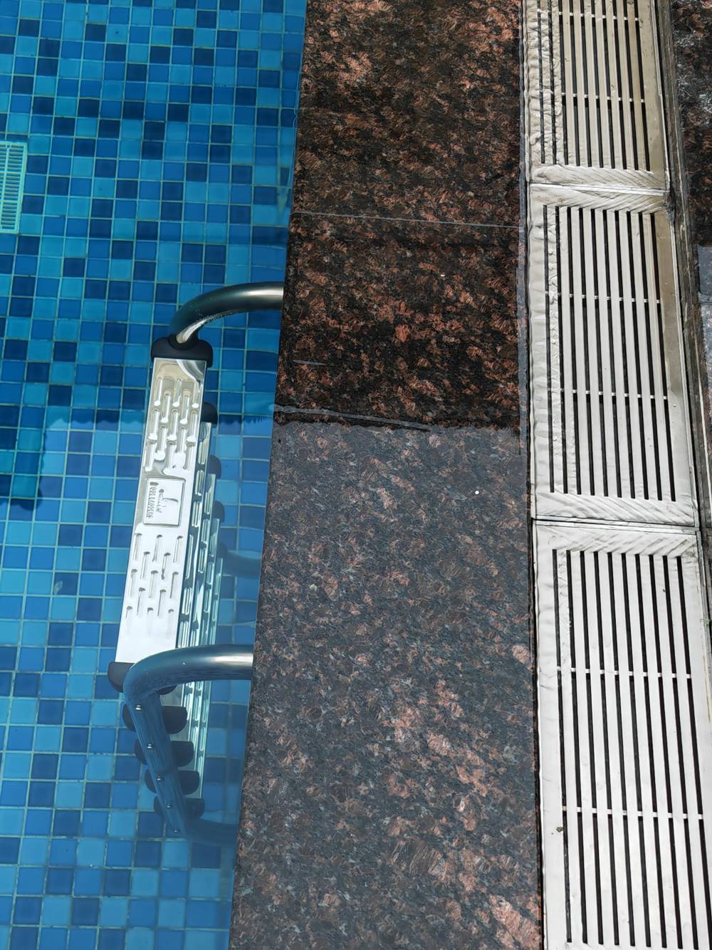 安阳别墅泳池加热设备 泳池监控设备安装
