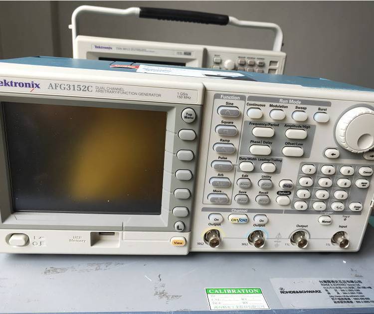 出售Tektronix泰克AFG3152C函数信号发生器 功能包好