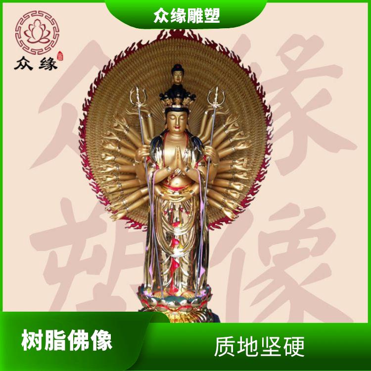 山东木雕大悲母佛像 轻便 易于运输 由树脂材料制成的